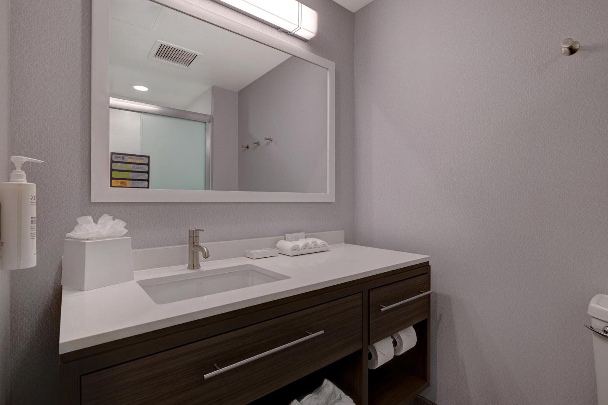 Home2 Suites By Hilton Petaluma Bilik gambar
